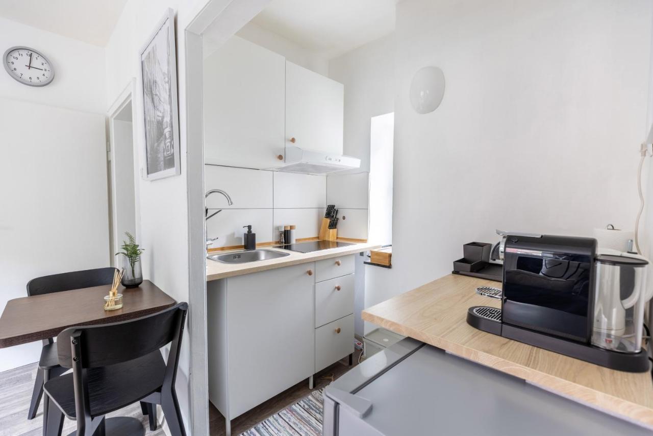 Ferienwohnung Perfekt Fuer 2! Wifi/ Netflix Duisburg Exterior foto